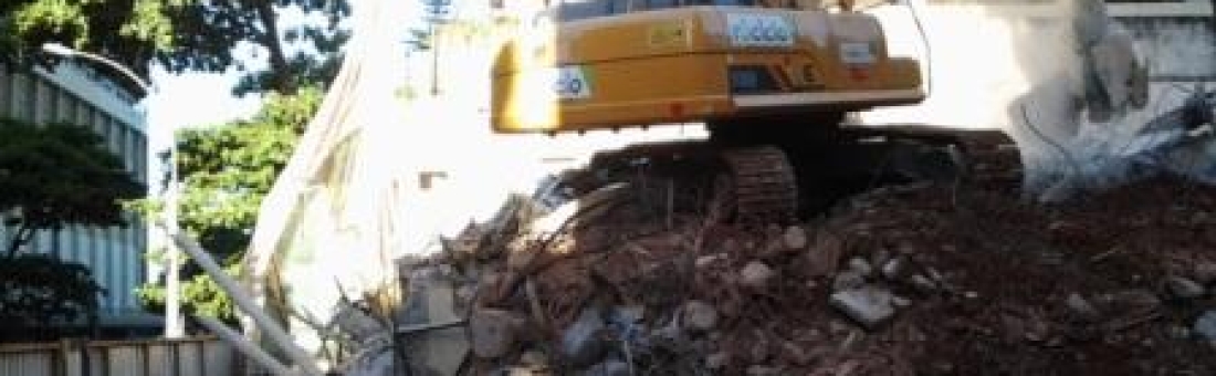 DEMOLIÇÃO REMOÇÃO E RECICLAGEM DE EDIFICAÇÕES