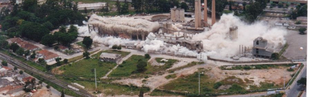 IMPLOSÃO FÁBRICA DE CIMENTO